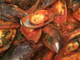 Mussels in Tomato Sauce 